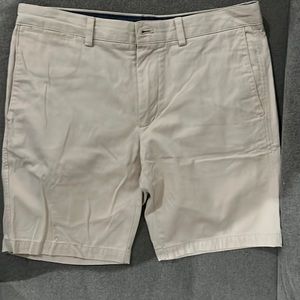 Men’s Banana Republic Shorts Waist Size 33 Inseam 9”